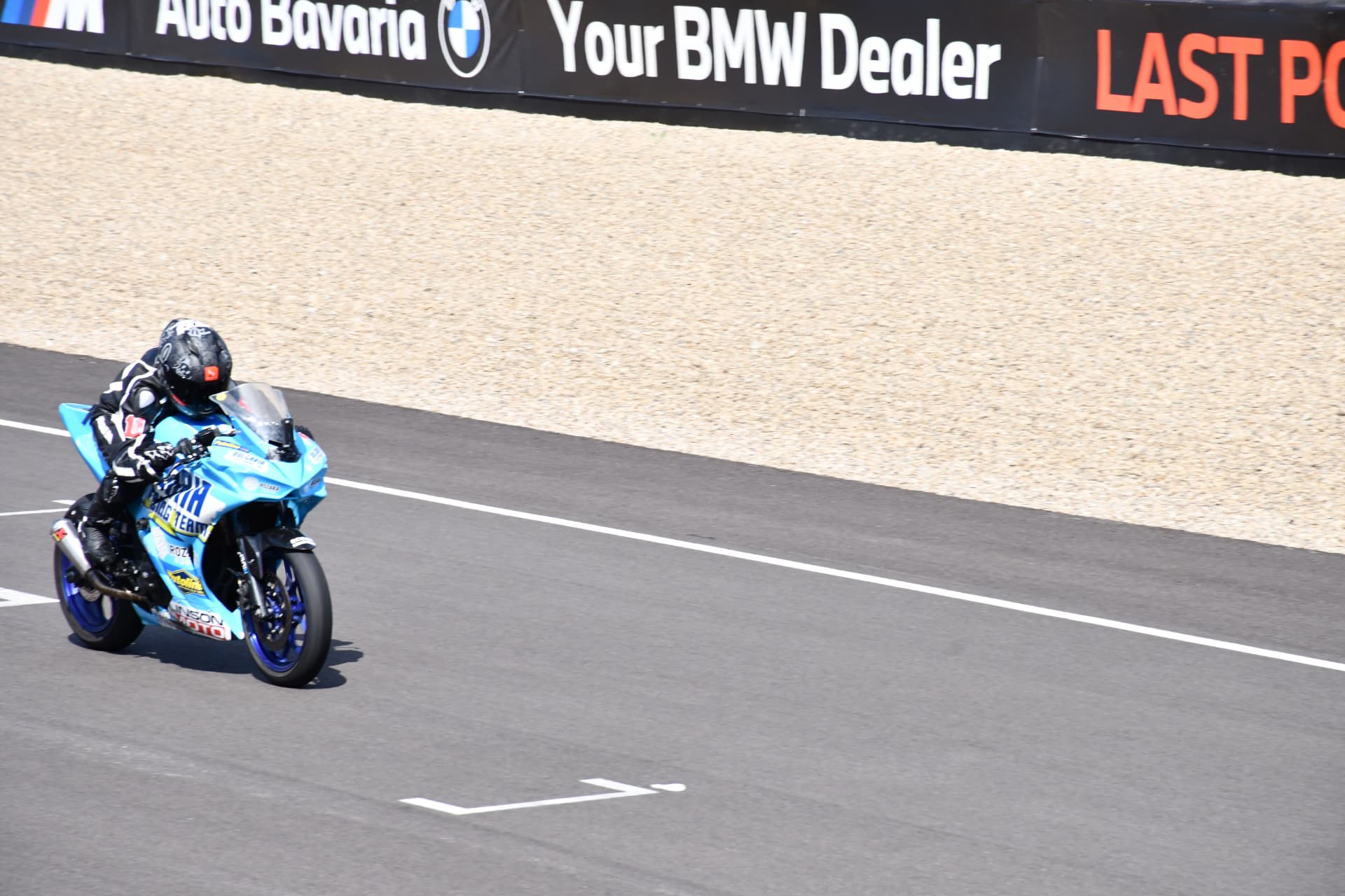 Yamaha R3 на пистата